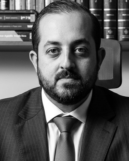 Mtro. Gustavo Martínez Juambelz